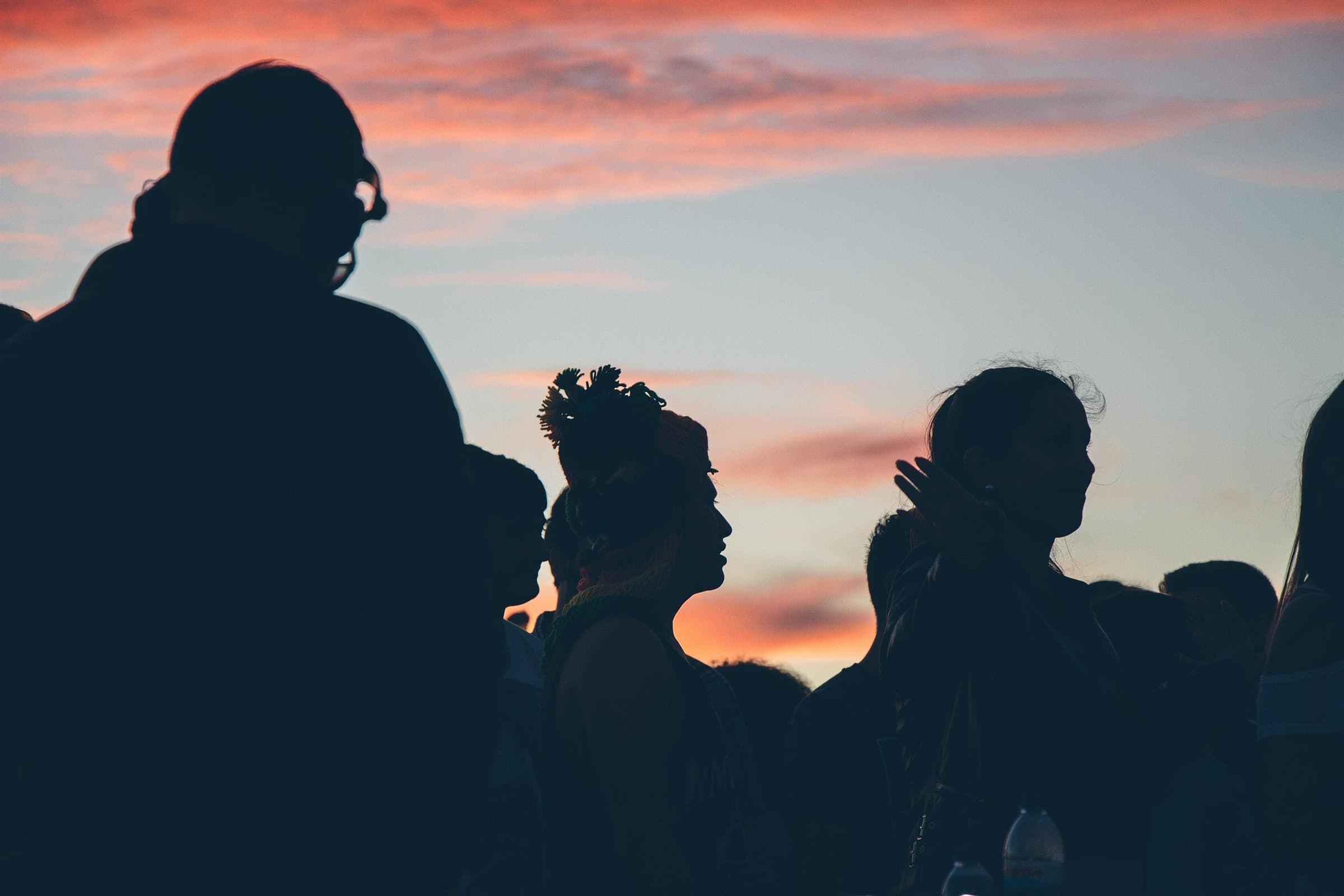 Leiria sunset crowd silhouette
